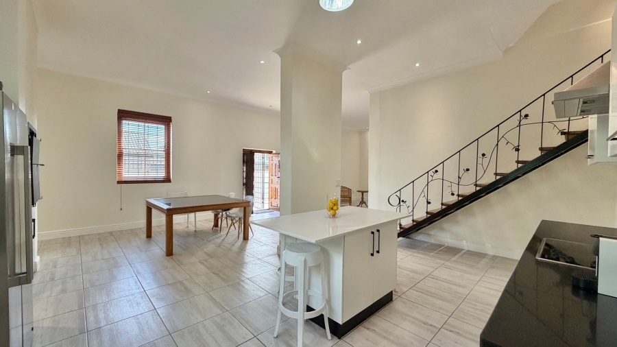 5 Bedroom Property for Sale in Strand Central Western Cape
